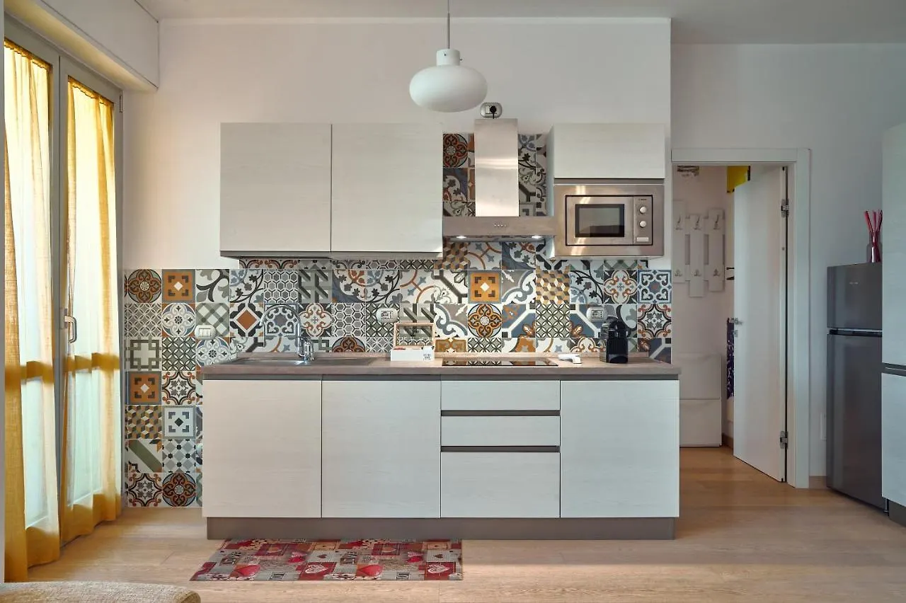 Skyline Apartment Μιλάνο 0*,